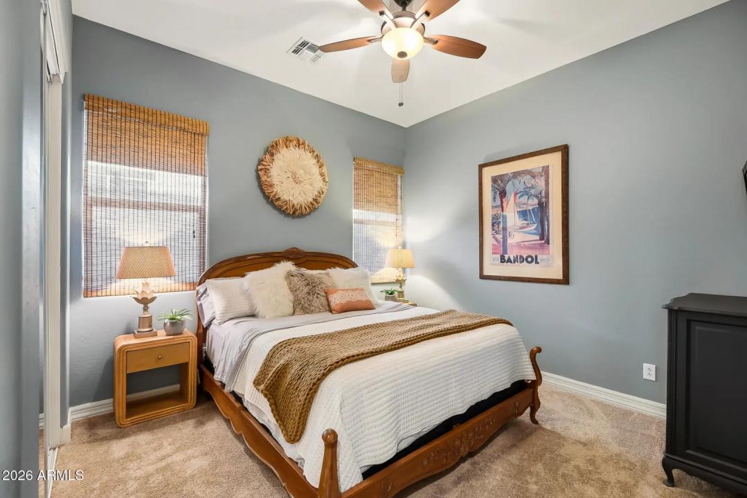 Real Estate Picture 50