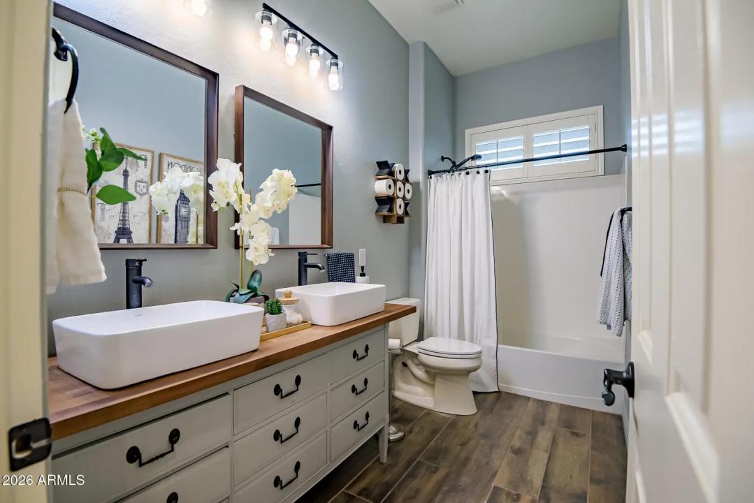 Real Estate Picture 51