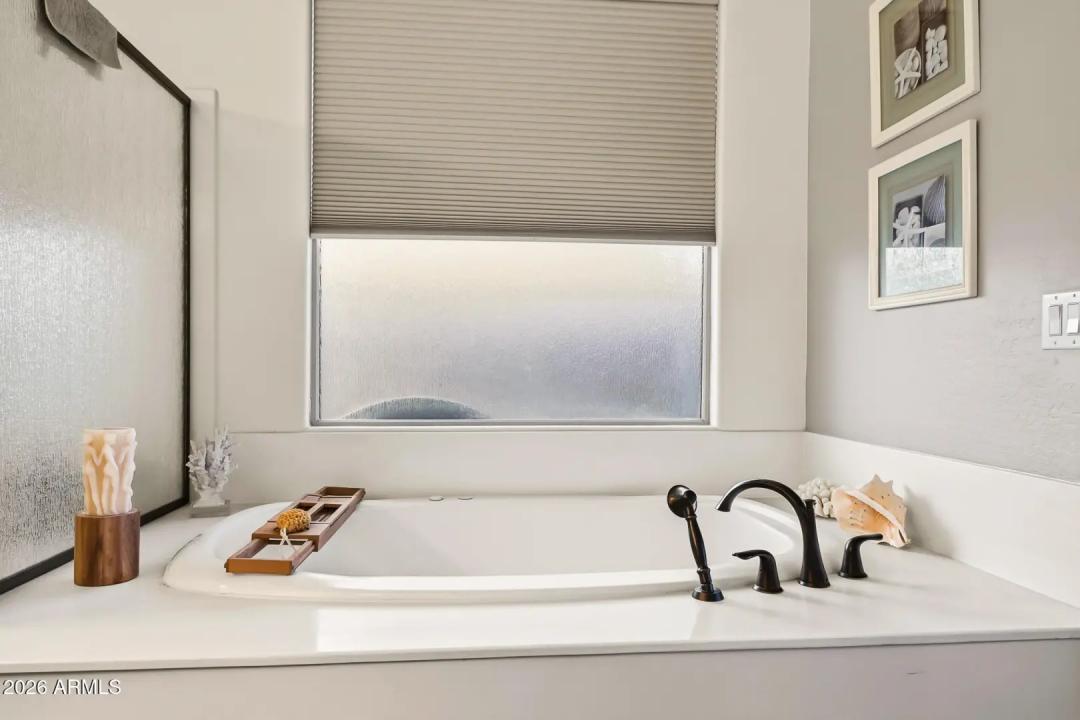 Real Estate Picture 32