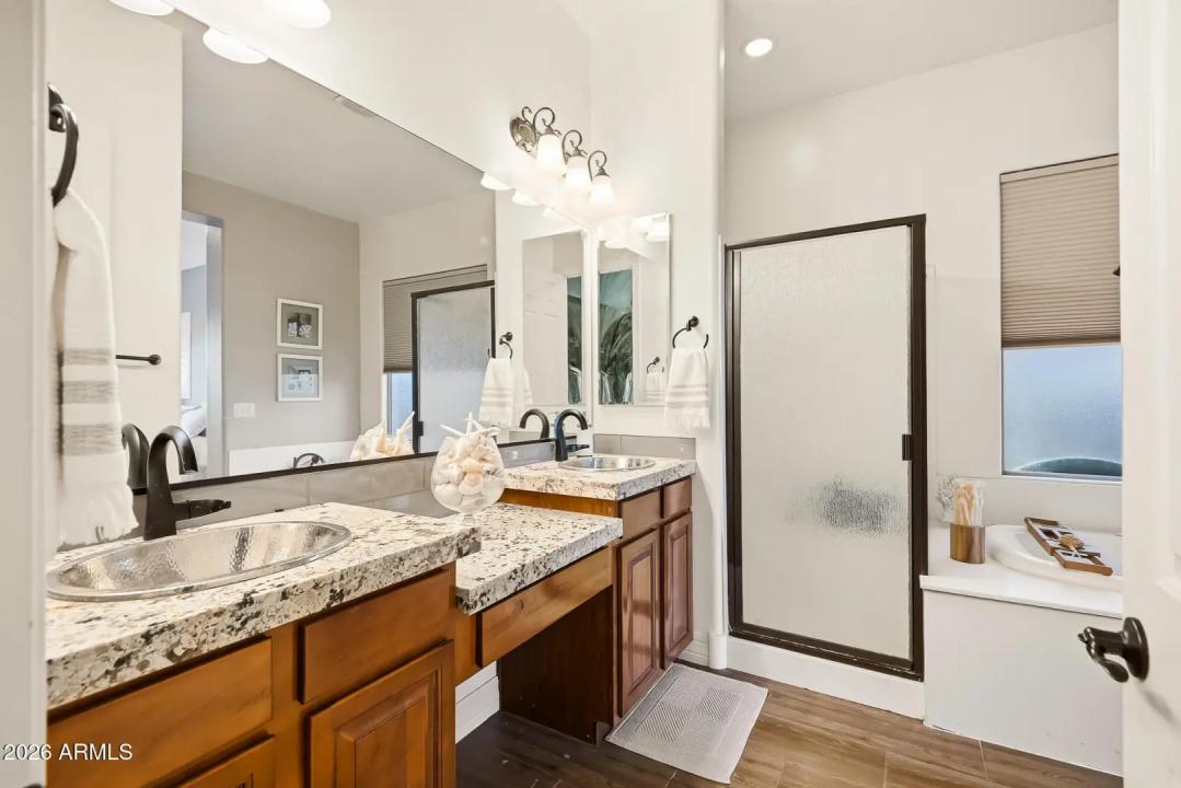 Real Estate Picture 30