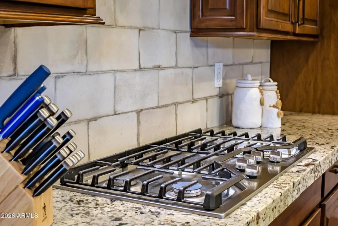 Real Estate Picture 17