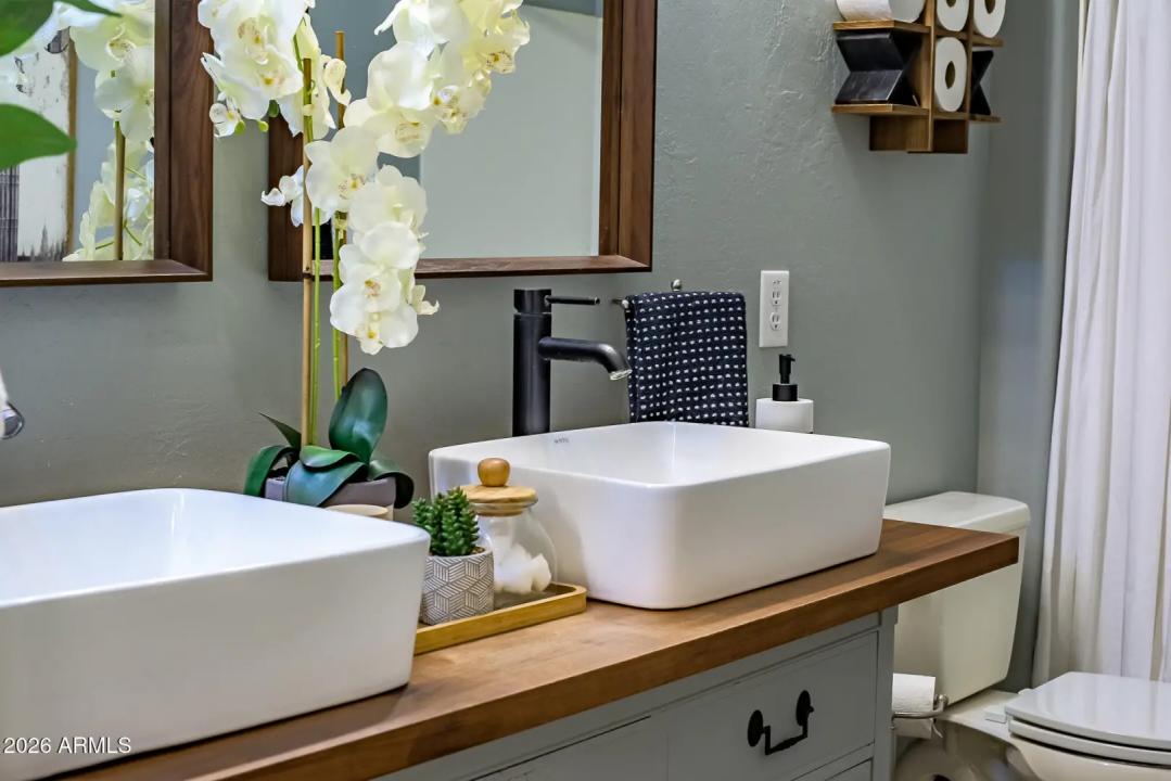 Real Estate Picture 52
