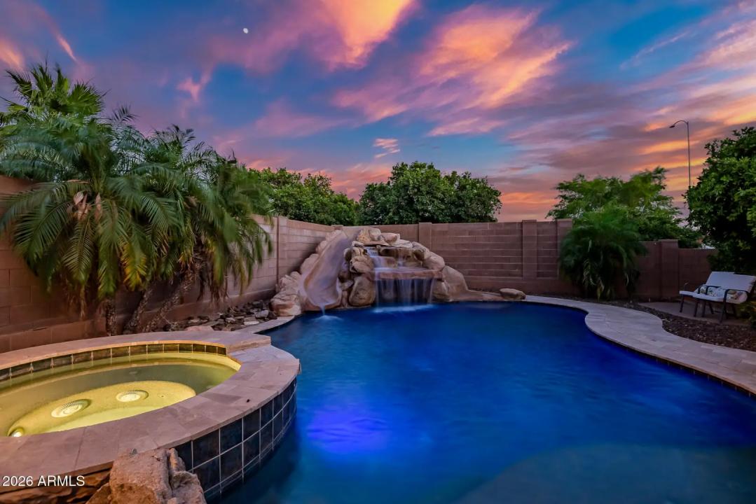 Real Estate Picture 42