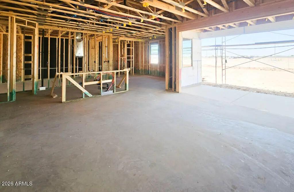 Real Estate Picture 3