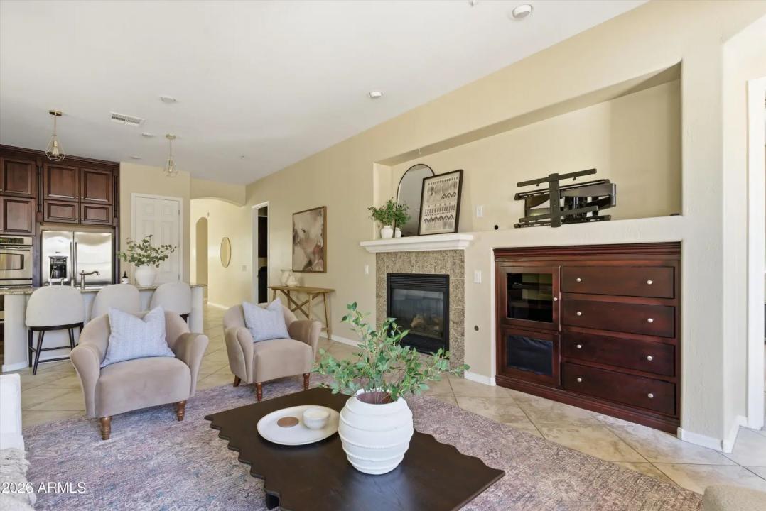 Real Estate Picture 14