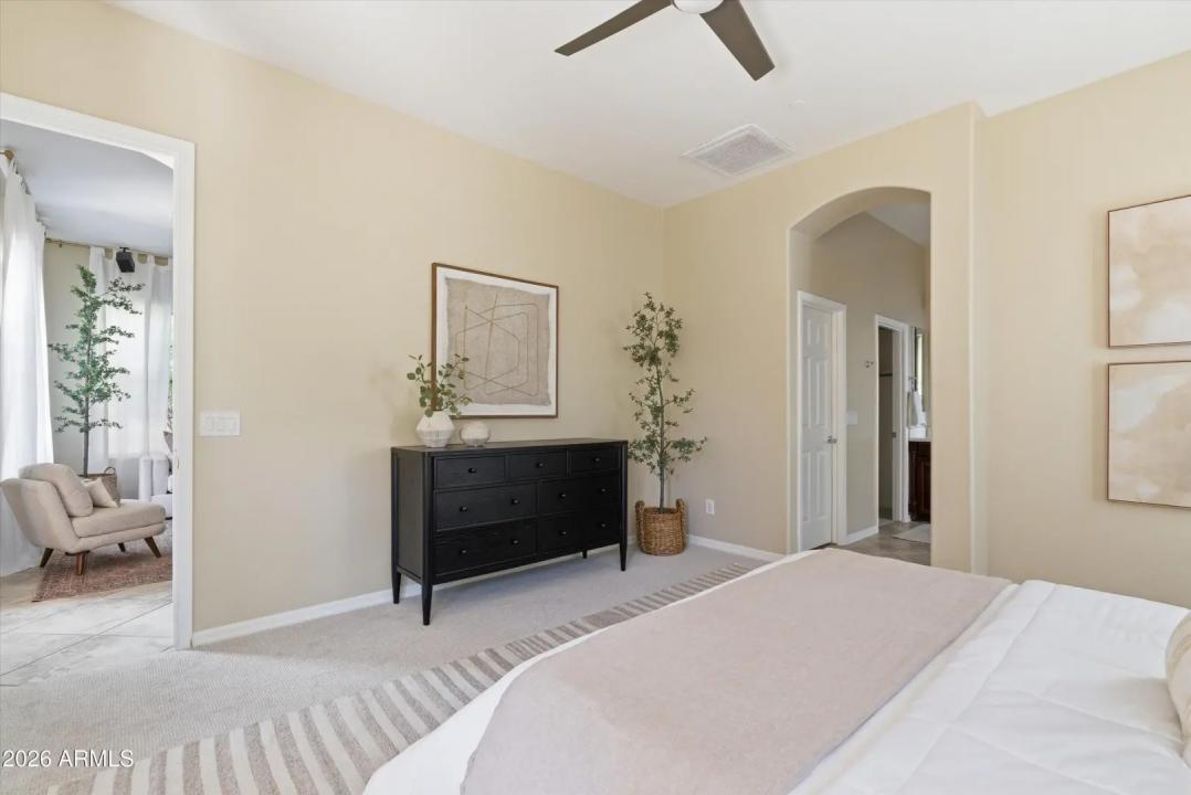 Real Estate Picture 17