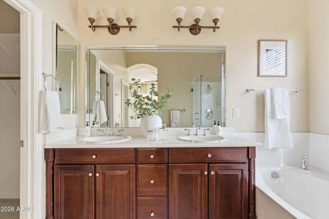 Real Estate Picture 19