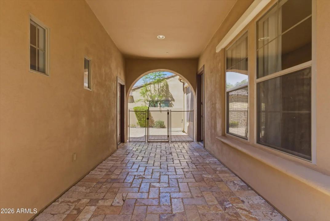 Real Estate Picture 30