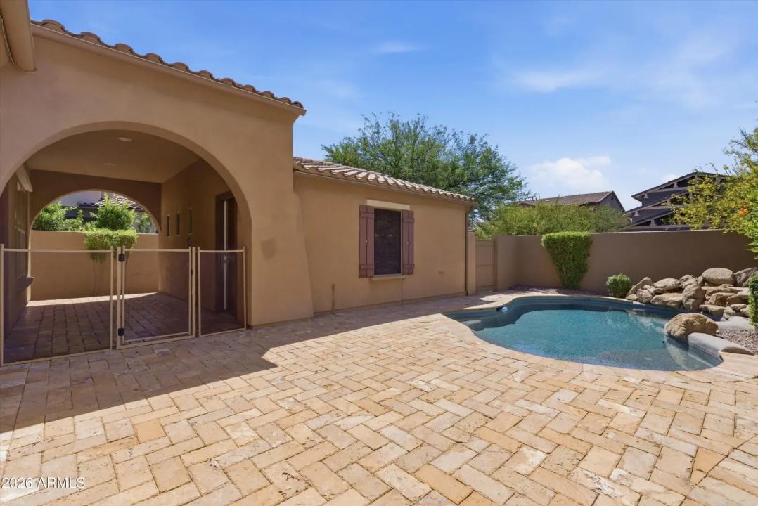 Real Estate Picture 34