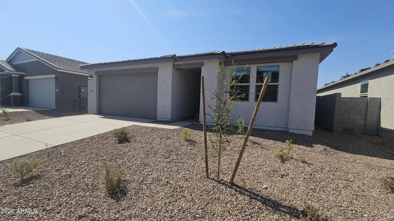 Real Estate Picture 3