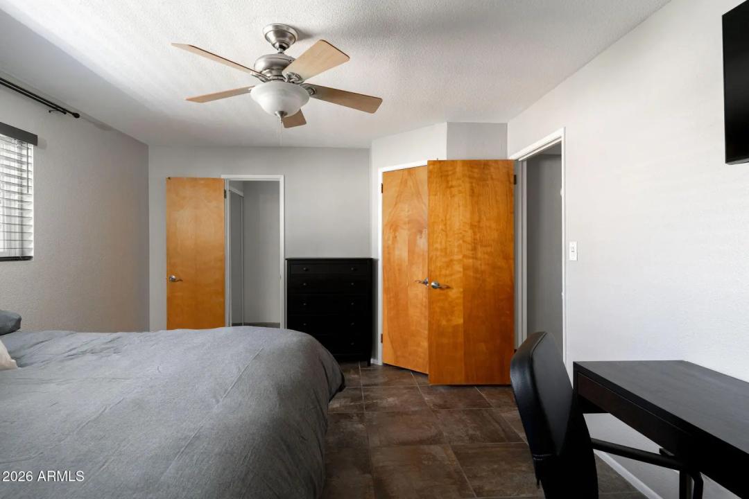 Real Estate Picture 10