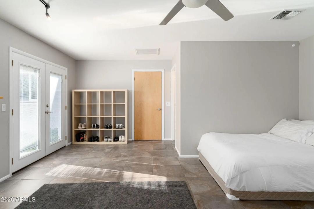 Real Estate Picture 19