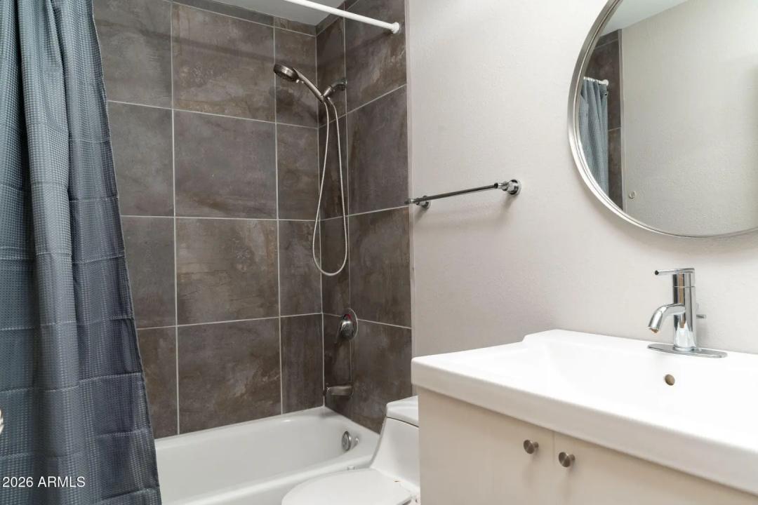 Real Estate Picture 21