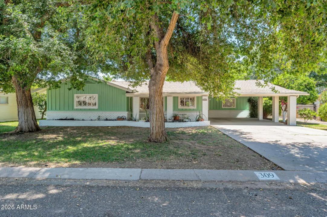 Real Estate Picture 1