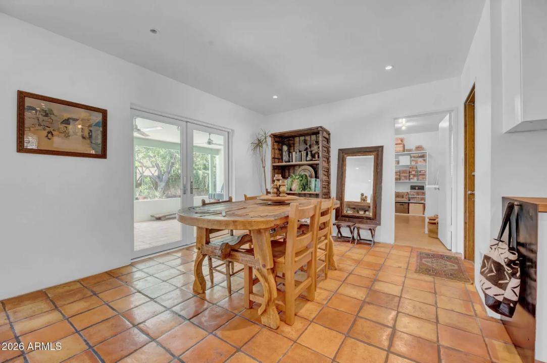 Real Estate Picture 18
