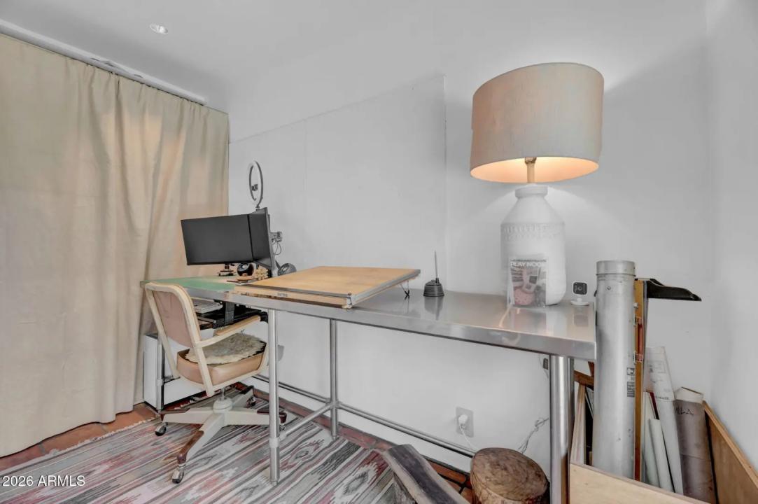 Real Estate Picture 19