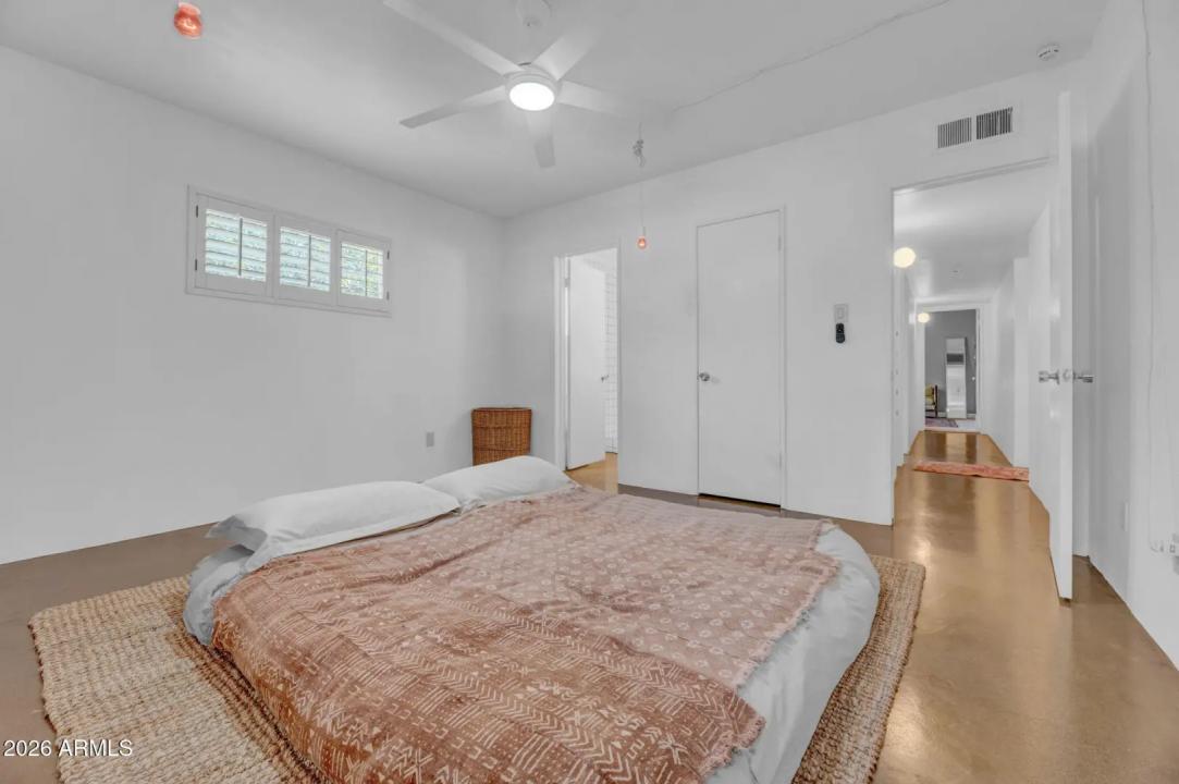 Real Estate Picture 26