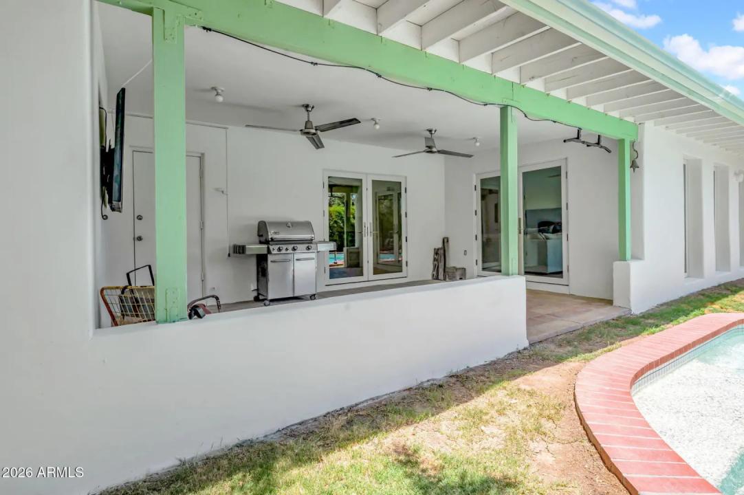 Real Estate Picture 30