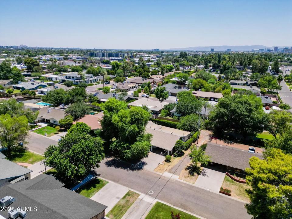 Real Estate Picture 38