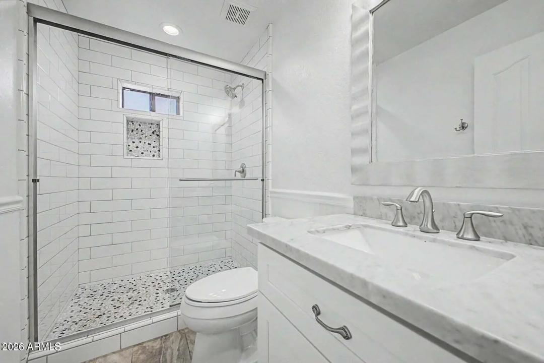 Real Estate Picture 38