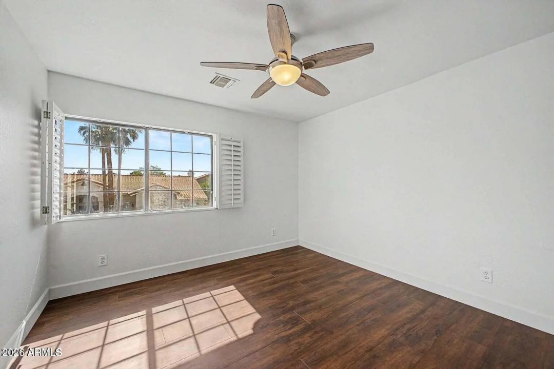 Real Estate Picture 39