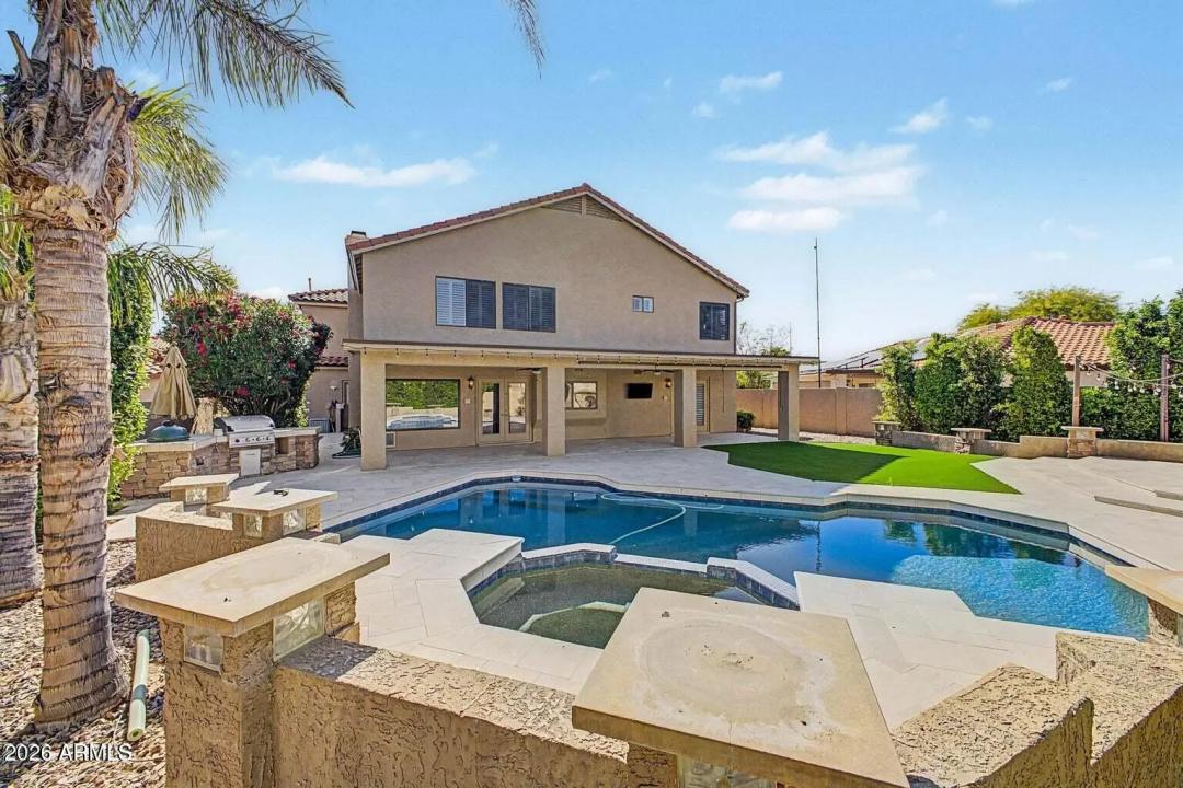 Real Estate Picture 64