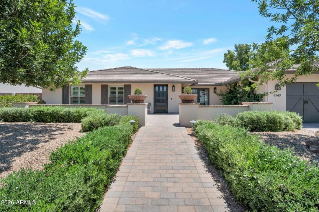 Real Estate Picture 2