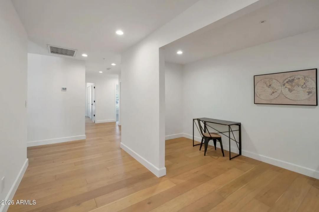 Real Estate Picture 20