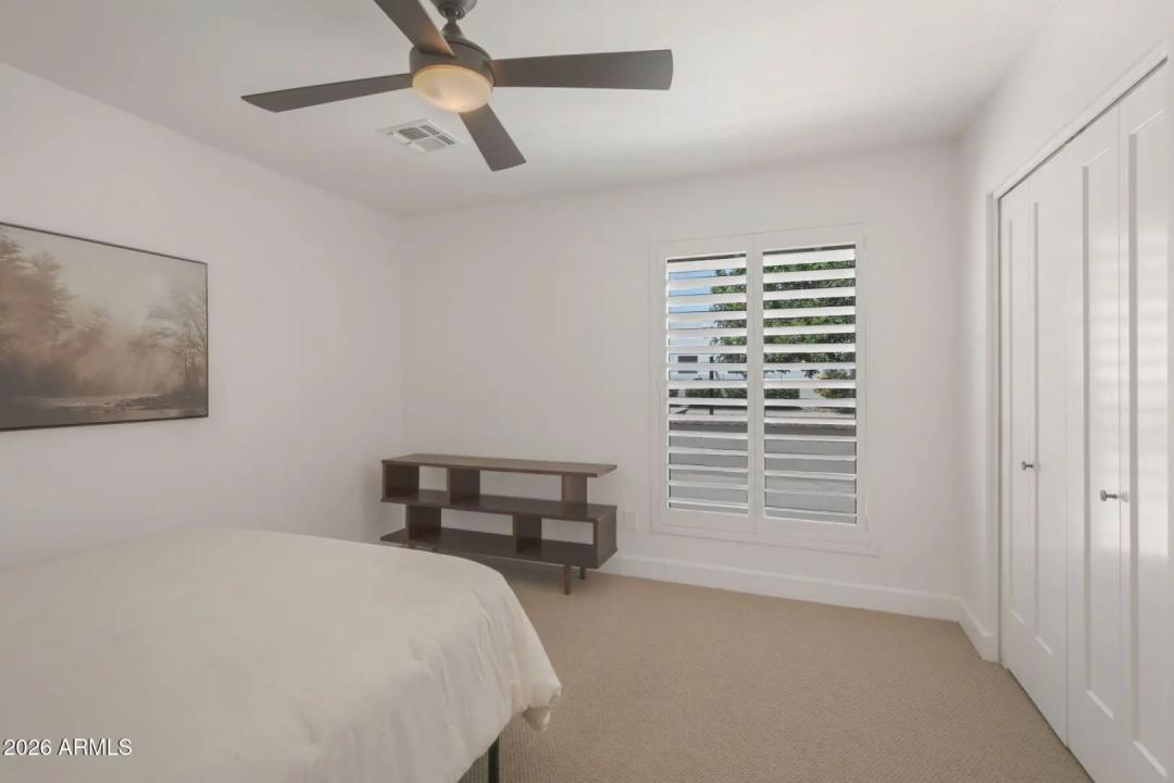 Real Estate Picture 25