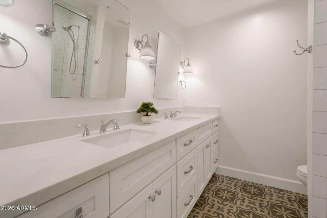 Real Estate Picture 26
