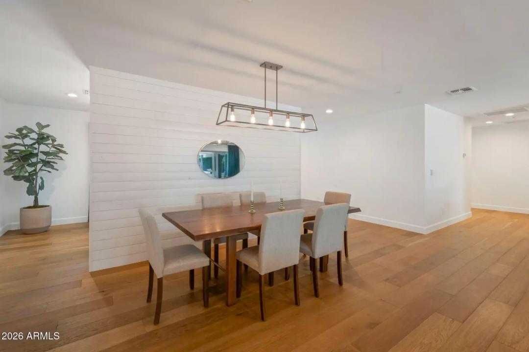Real Estate Picture 29