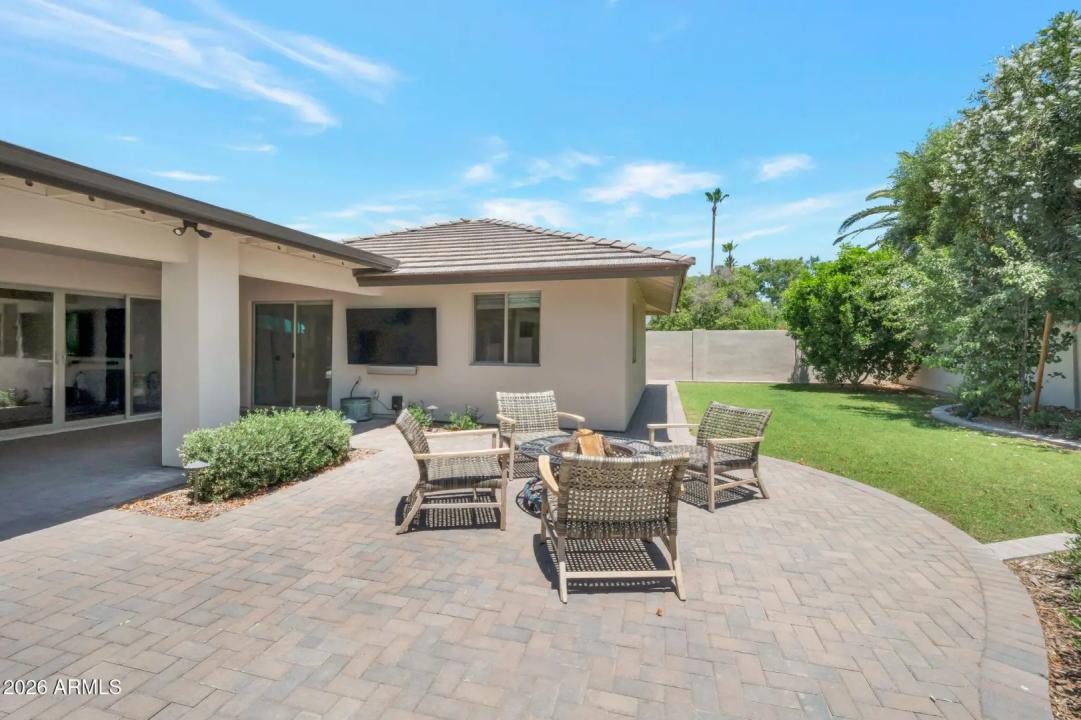 Real Estate Picture 35