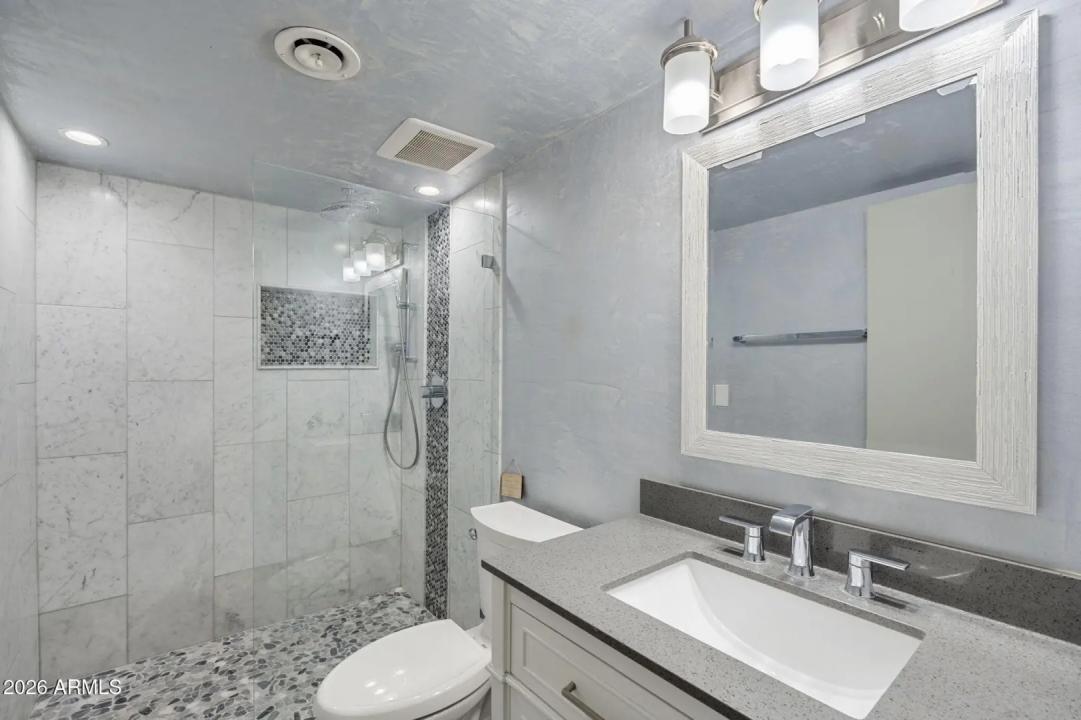 Real Estate Picture 27