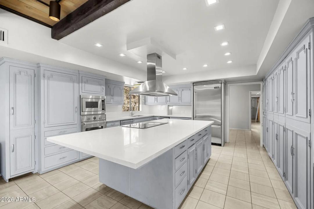 Real Estate Picture 25