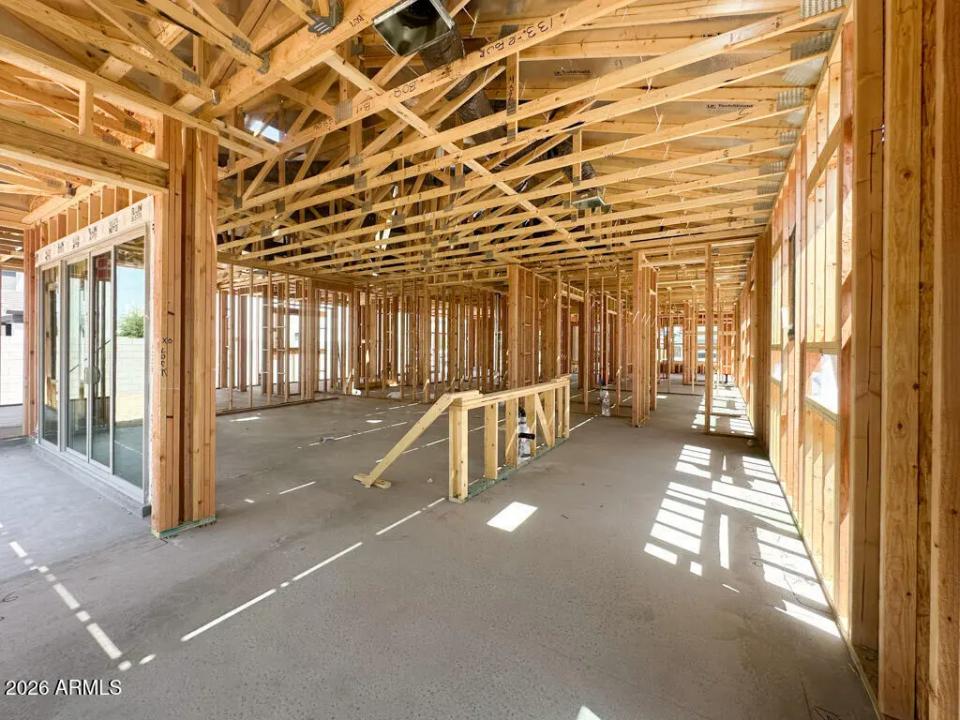 Real Estate Picture 5