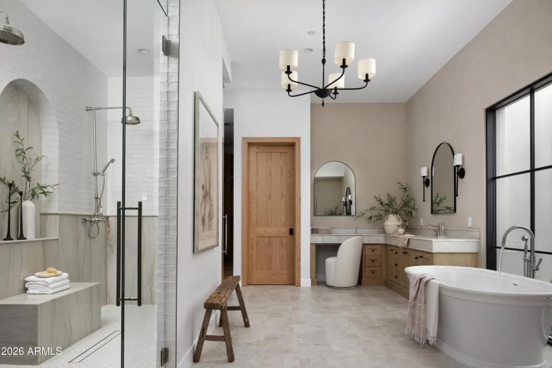 Real Estate Picture 13