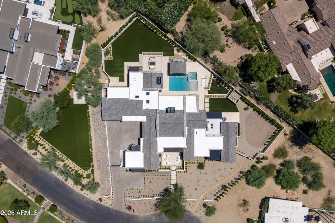 Real Estate Picture 27