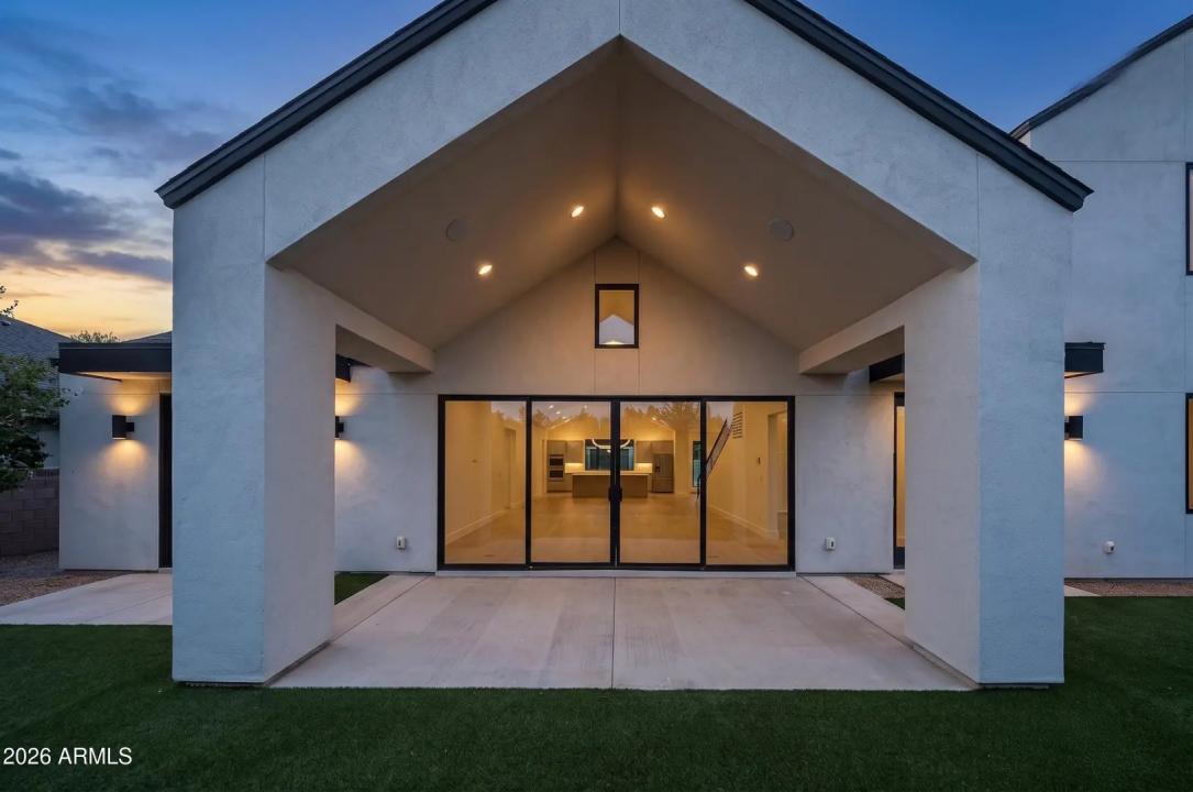 Real Estate Picture 26