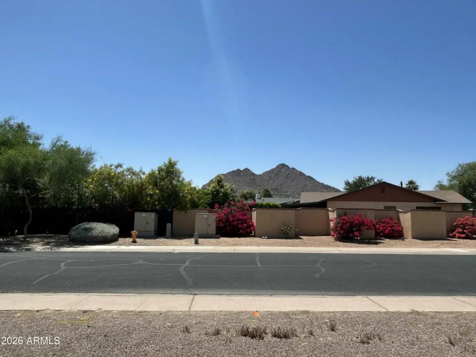 Real Estate Picture 10