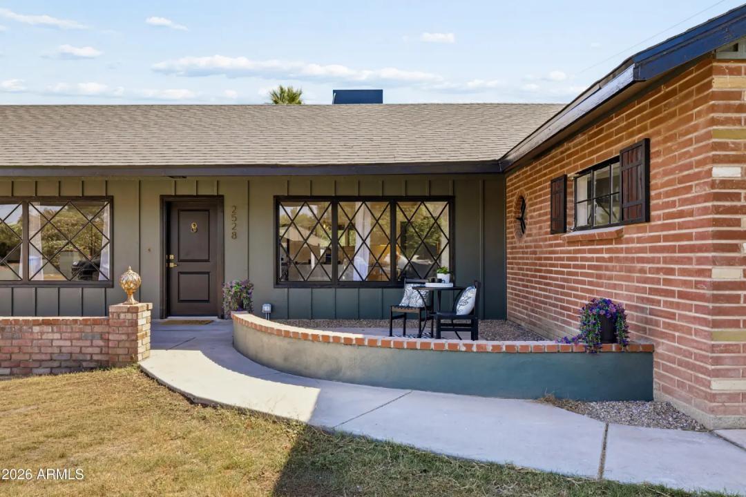 Real Estate Picture 2