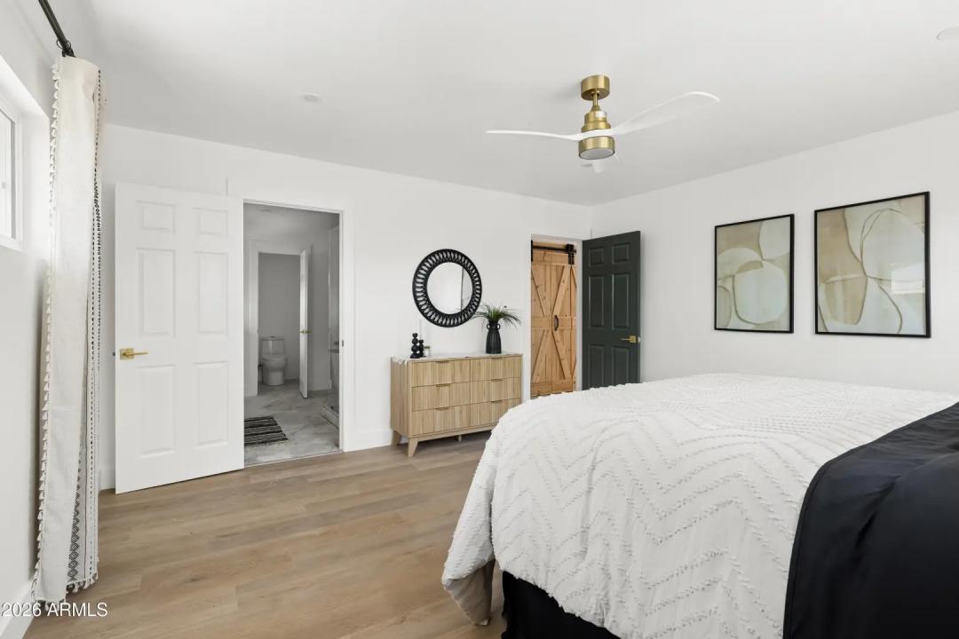 Real Estate Picture 13