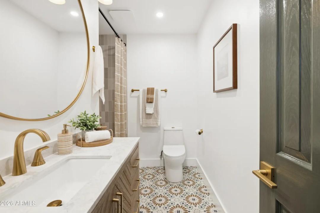Real Estate Picture 18