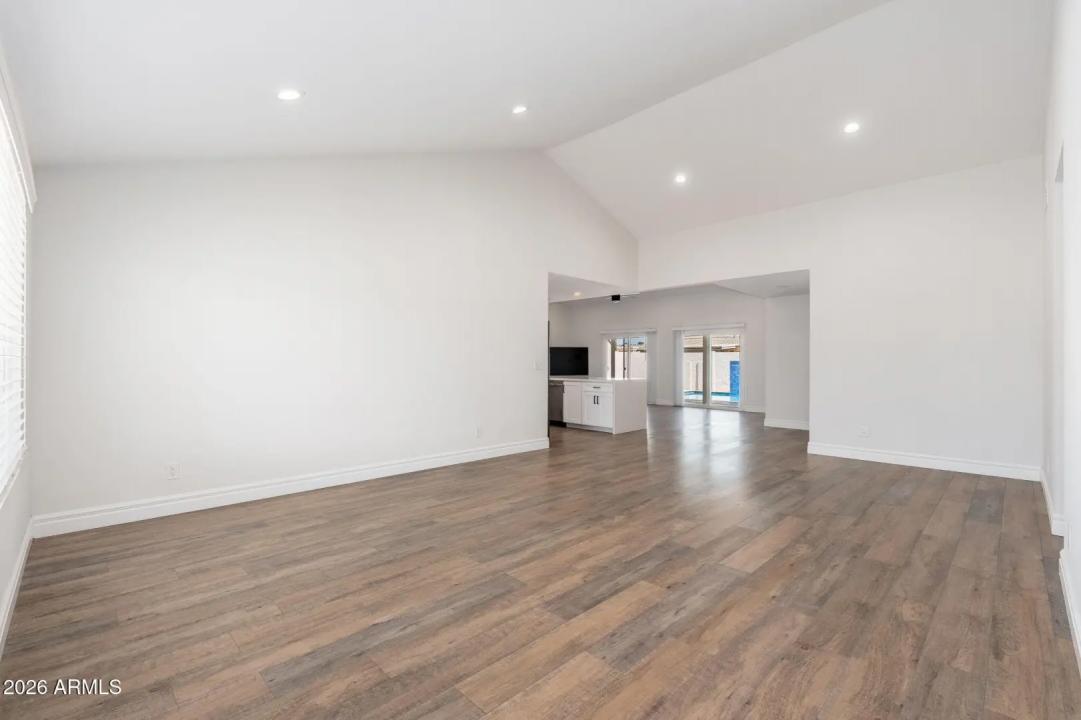 Real Estate Picture 2