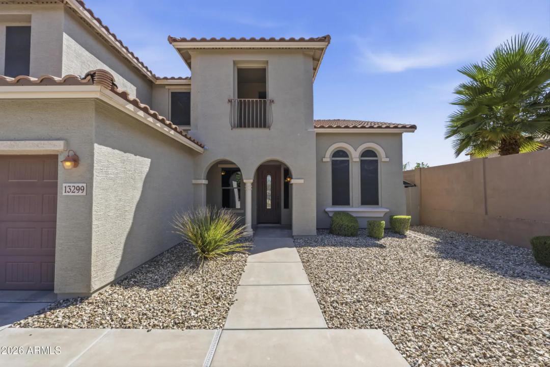 Real Estate Picture 3