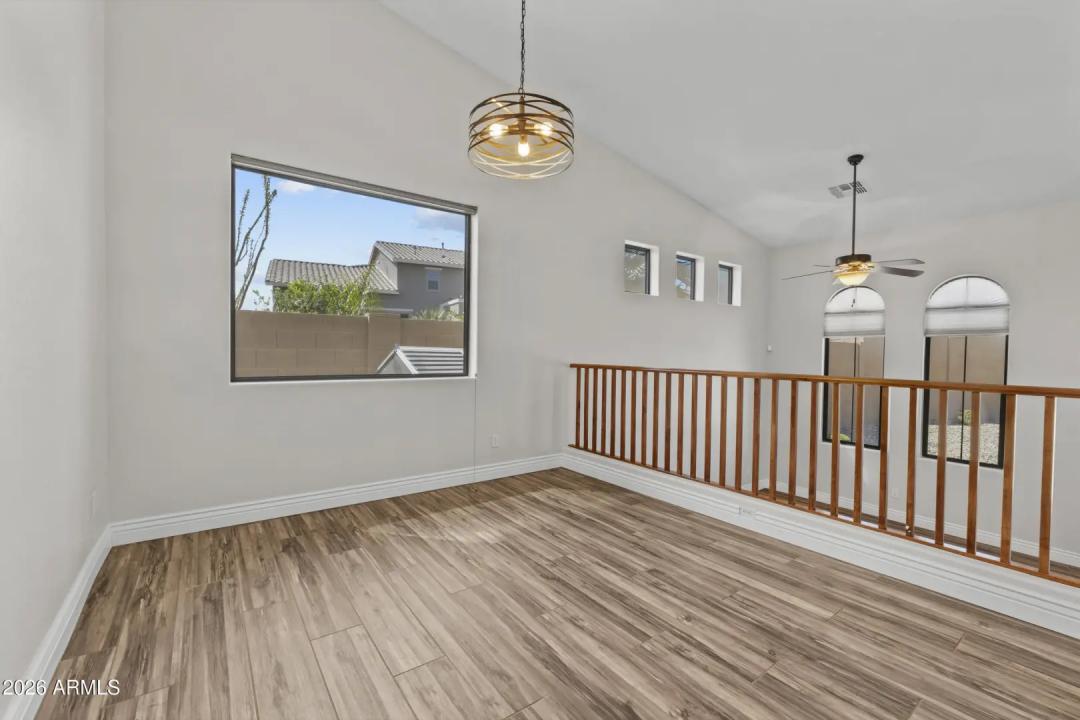 Real Estate Picture 15