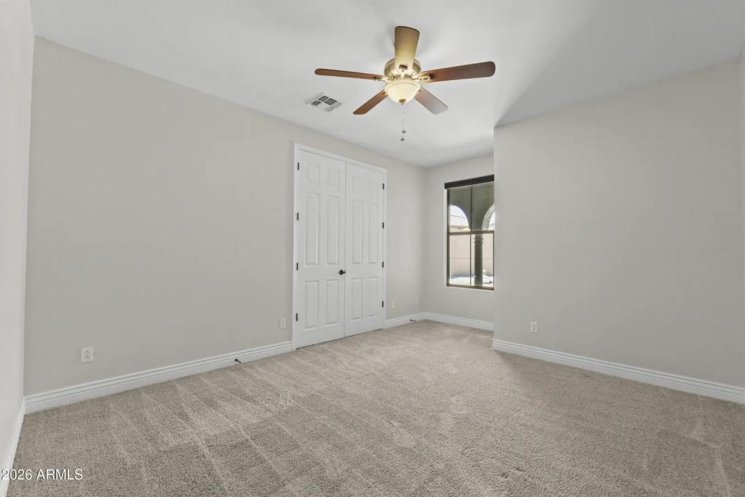 Real Estate Picture 18