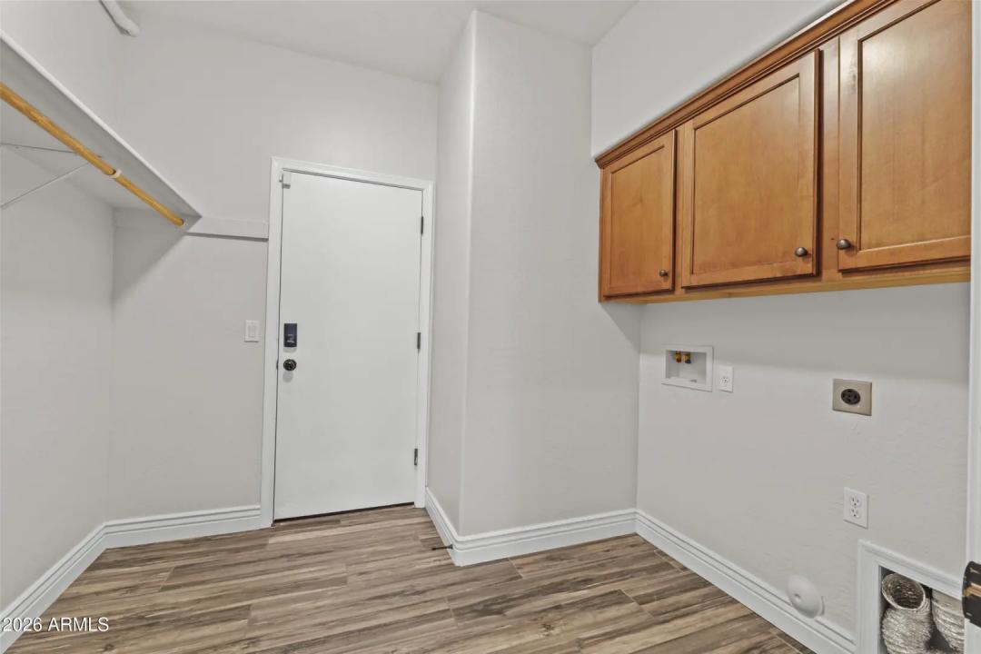 Real Estate Picture 20