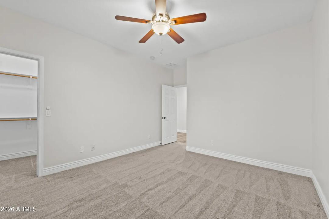 Real Estate Picture 22