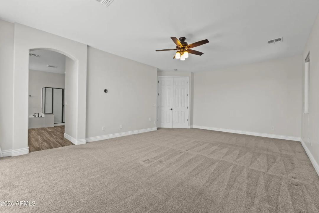Real Estate Picture 27