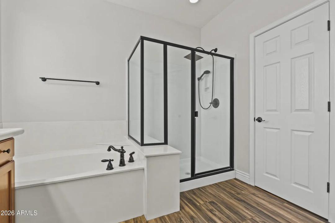 Real Estate Picture 30